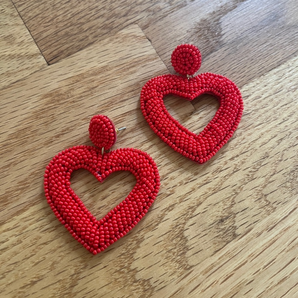 Valentine’s Day earrings Red heart earrings beaded earrings